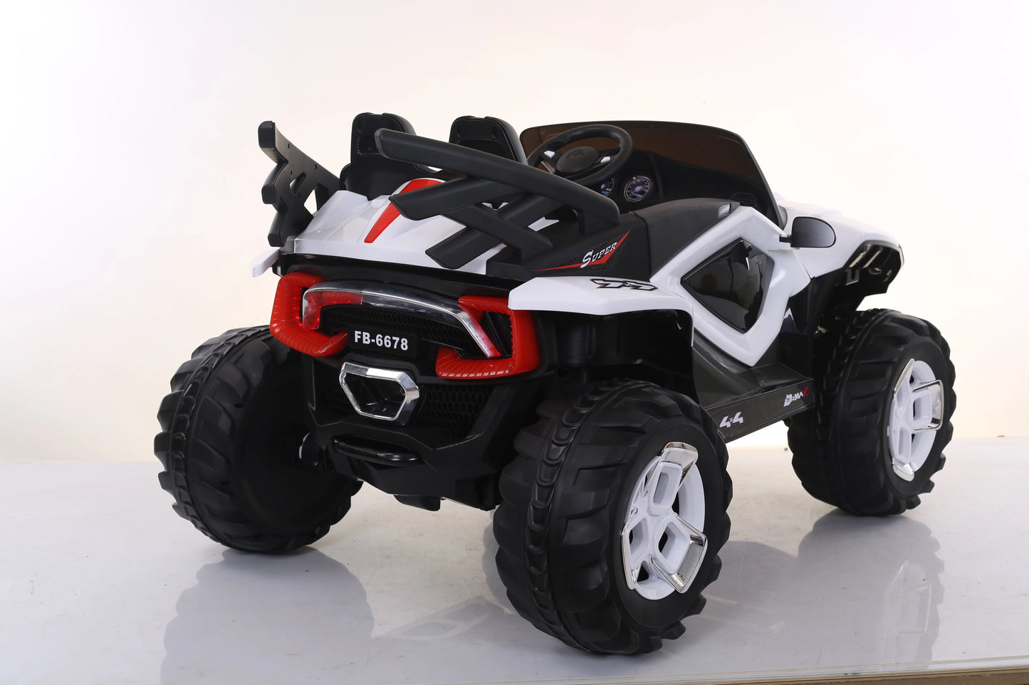 Masinuta electrica 4×4 D-Max, 12V, 3 motoare, roti cauciuc EVA, varsta 3-9 ani