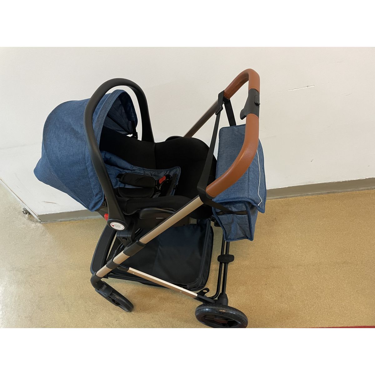 Carucior 3 in 1 cu landoul transfomabil, 0-36 luni, Albastru, Geanta si Scoica Incluse