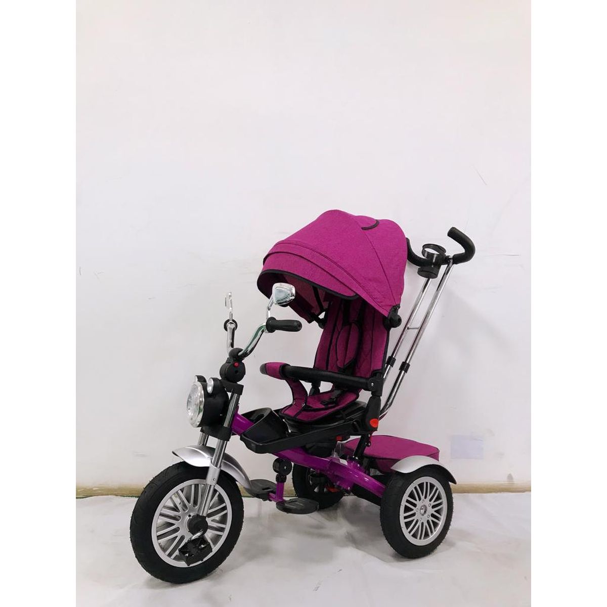 Triciclete tip motor cu scaun rotativ si pozitie de somn, 8 luni-3 ani