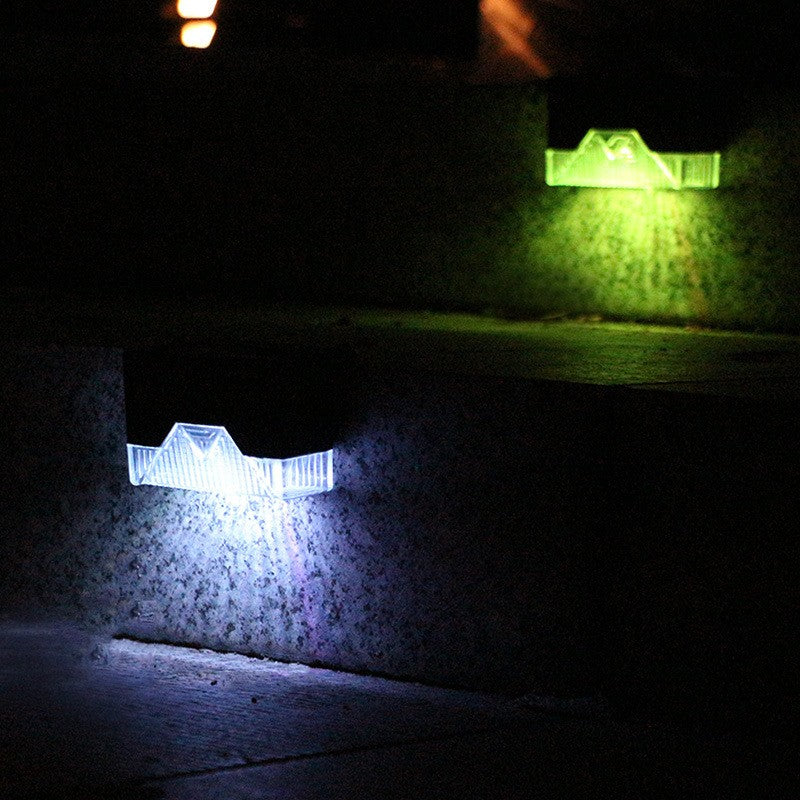 Aplica solara LED , pentru perete , borduri, terasa, Lumina multicolora
