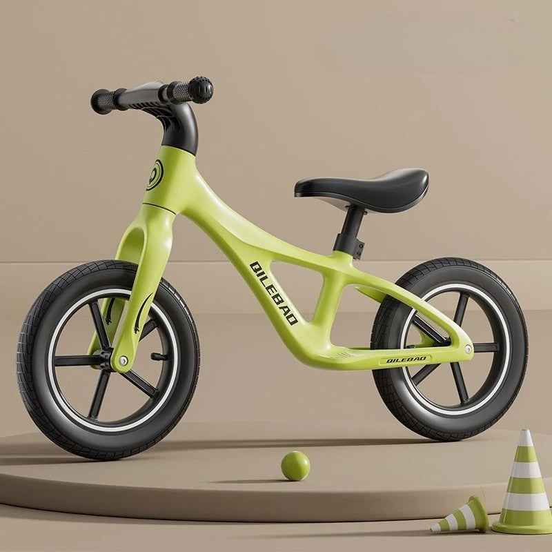 Bicicleta pentru copii 2-6 ani ,fără pedale , roti silențioase , sa reglambila 43-58cm, Verde