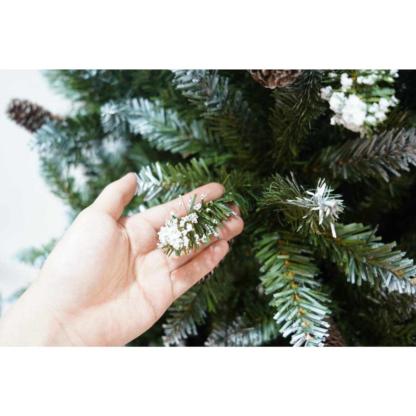 Brad artificial nins, vârfuri 2D, 210cm , 1266 ramuri