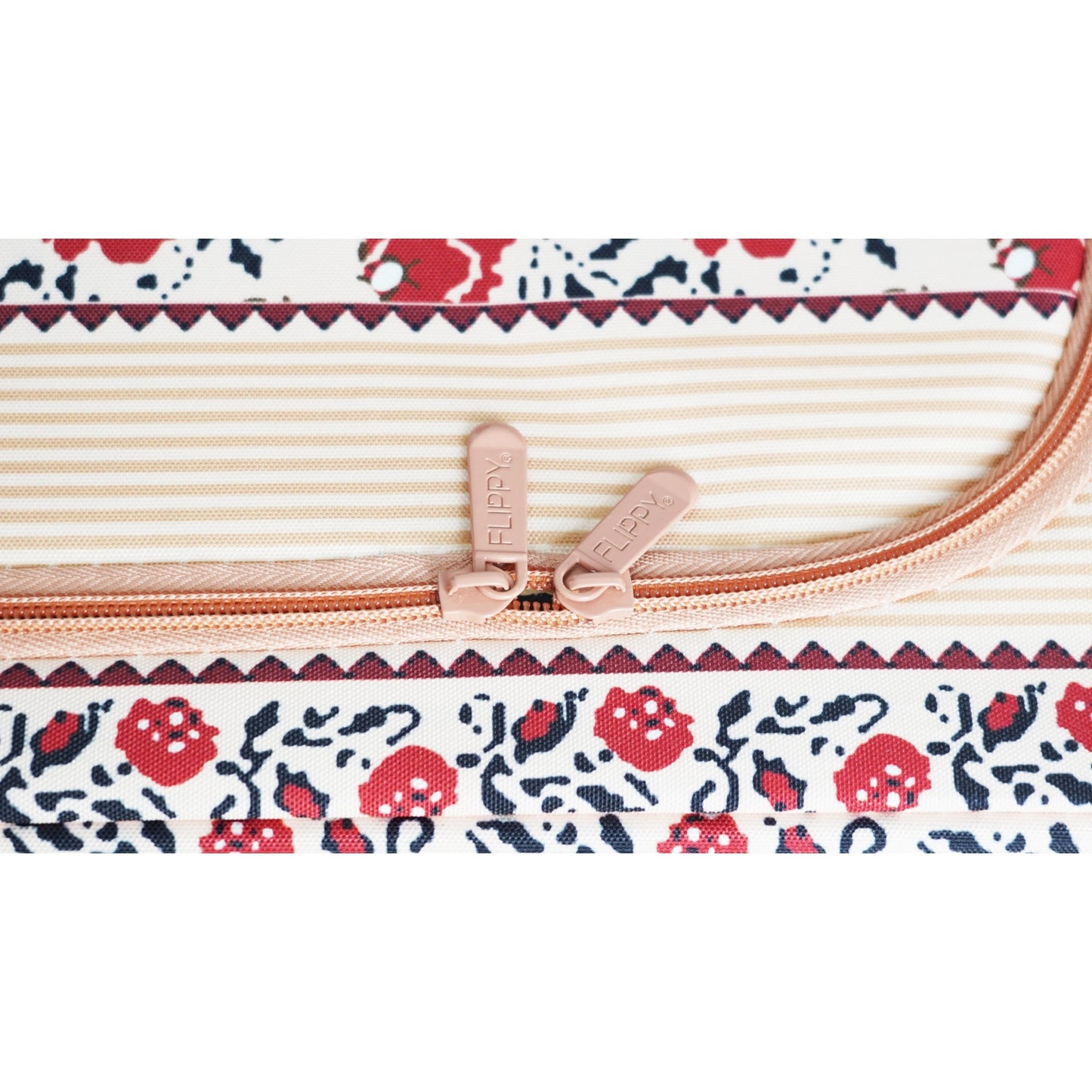 Cutie de Depozitare Pliabila, 66 L din Bumbac si In, 52 x 42 x 39 cm, Fereastra Frontala, 2 Usi de Acces cu Fermoar Bidirectional, Cadru Metalic, Suport Baza Stabil din Plastic, Motiv Traditional Model 7