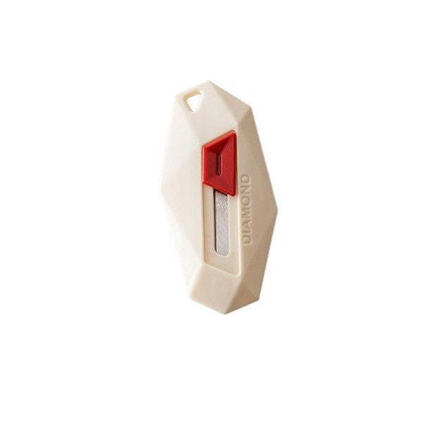 Cutter pentru cutii , vârf rotunjit si zimțat , tip breloc, 6.5x3.5cm CREM