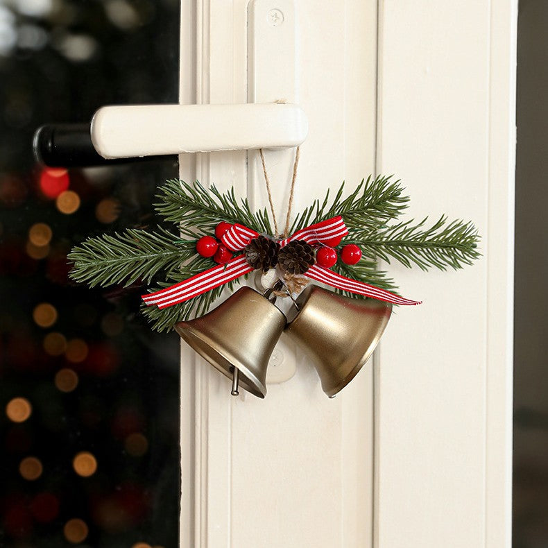 Decoratiune de Craciun pentru Brad, Model Clopotei de Craciun cu Crenguta de Brad