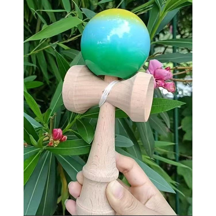 Jucărie KENDAMA din Lemn, 18 cm Model Gradient Galben-Albastru-Verde