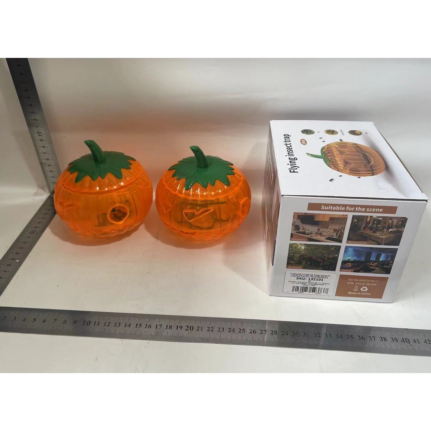 Set 2 Capcane pentru Insecte Flippy – Formă de Dovleac