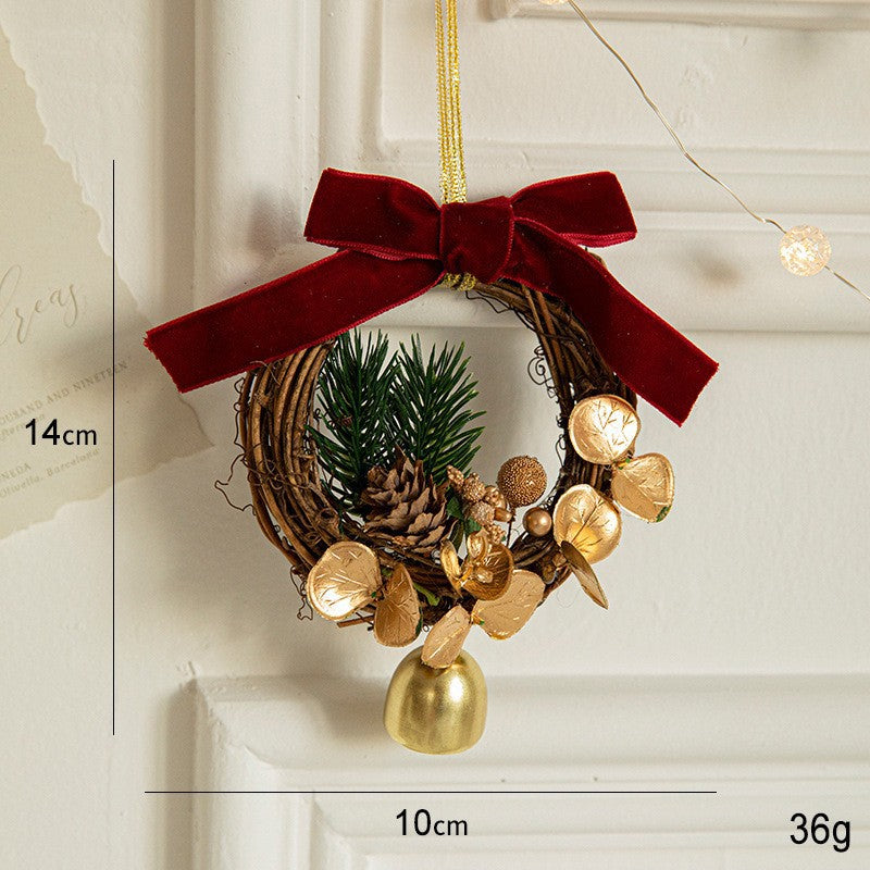 Ornament de Brad, tip Coronita de Craciun cu Clopotel