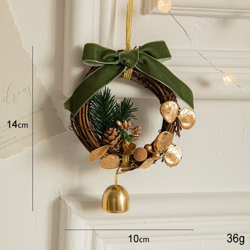 Ornament de Brad, tip Coronita de Craciun cu Clopotel