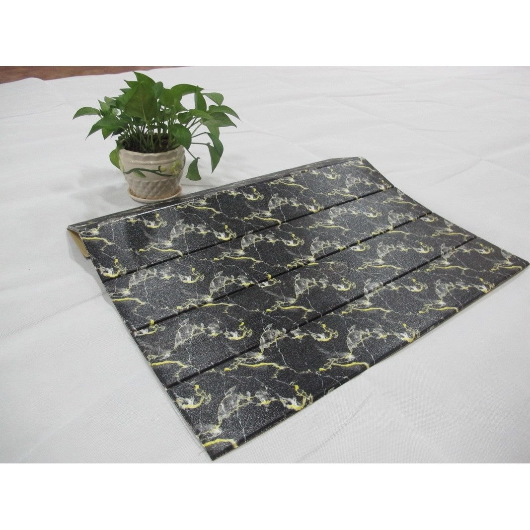 Set 10 placi tapet autoadezive 3D din rășină cu imitație placi de lemn Negru 70x70cm, 4.9MP