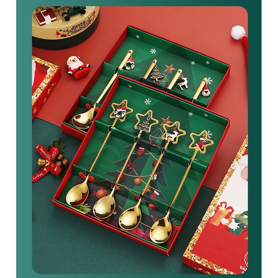 Set 4 Lingurițe – Tematică Crăciun „Carry The Merry” | Modele Pandantiv cu Steluta|