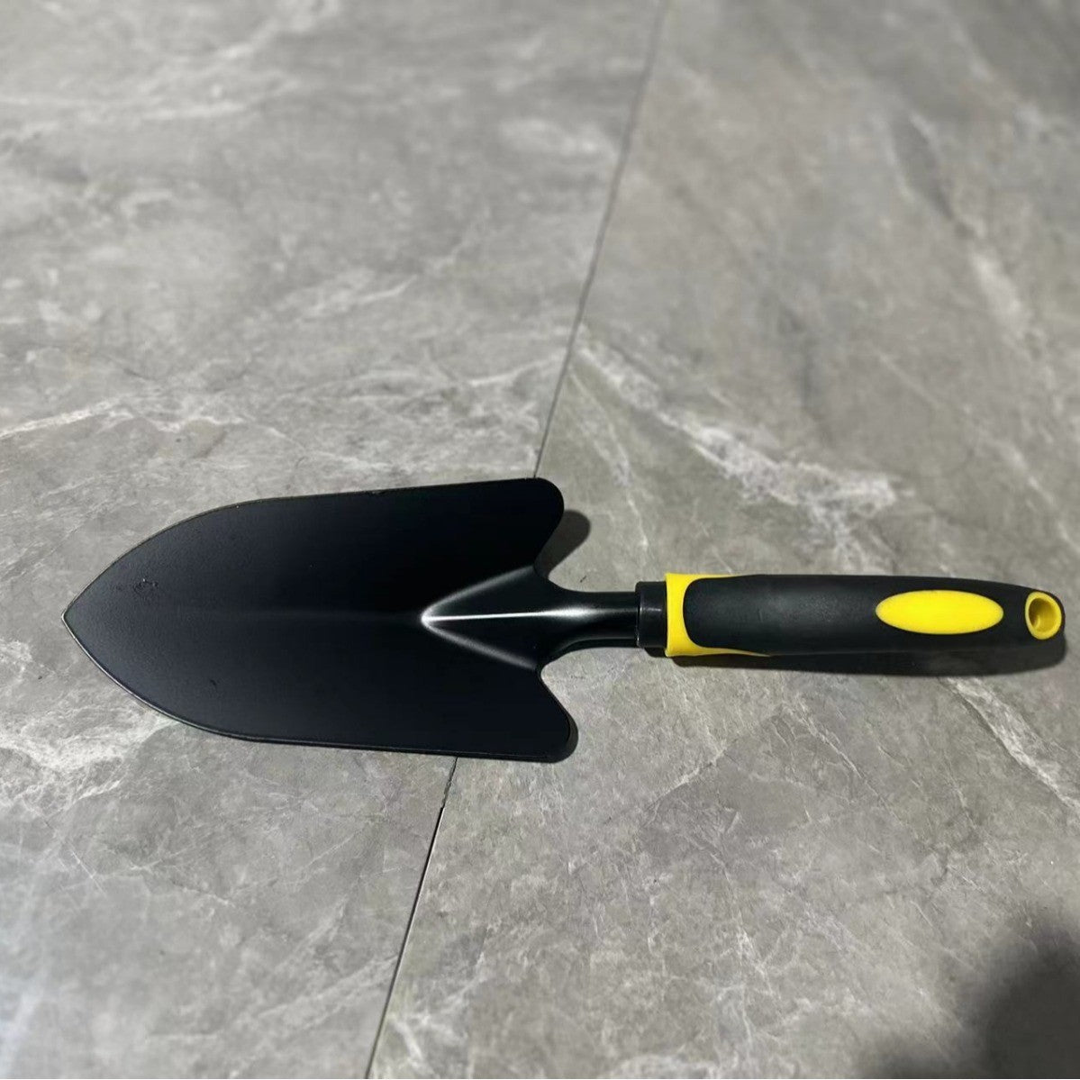 Set 4 Unelte de Gradina, pentru Plantare, Prelucrare Sol si Ingrijire Plante.