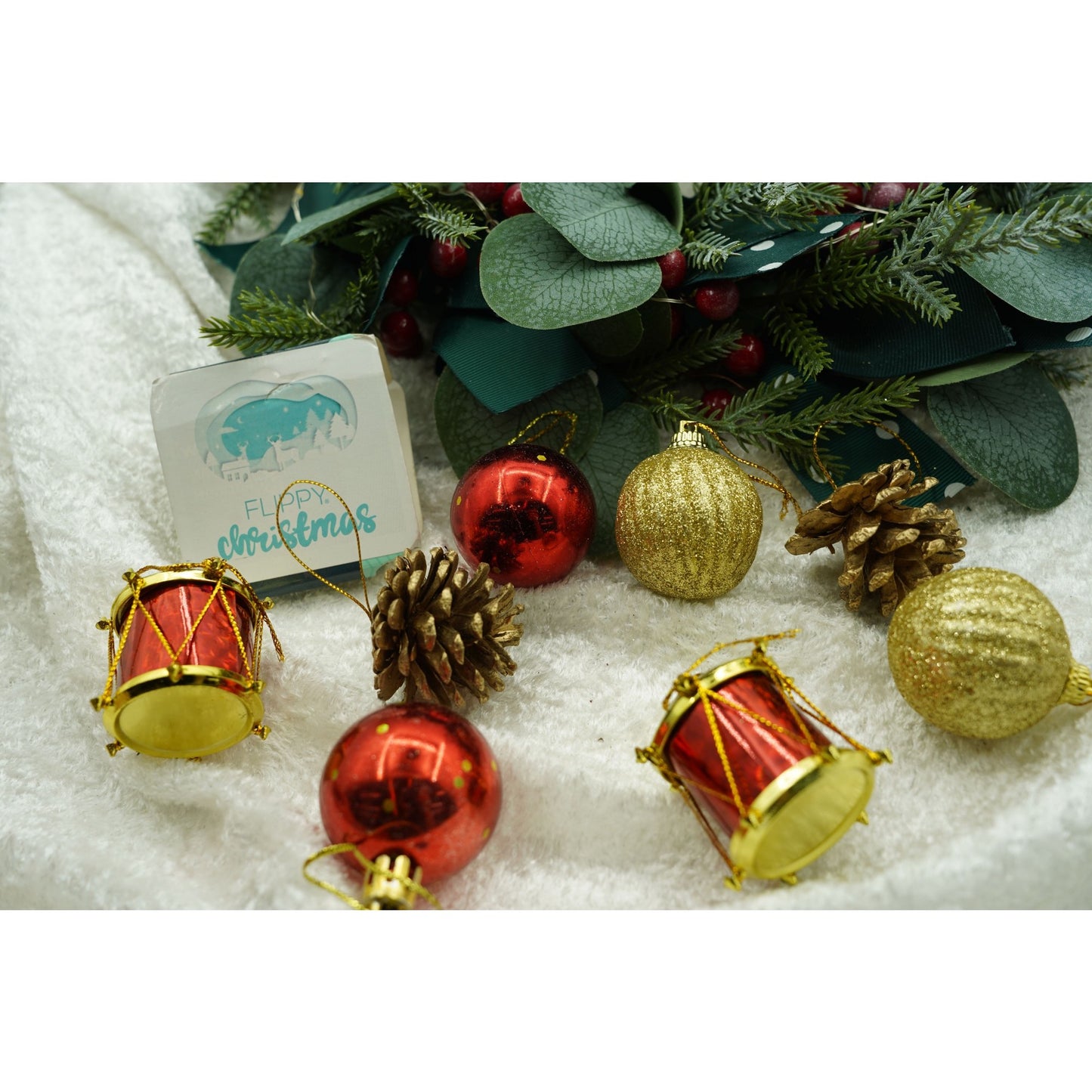 Set 20 ornamente de brad tip glob, multicolor