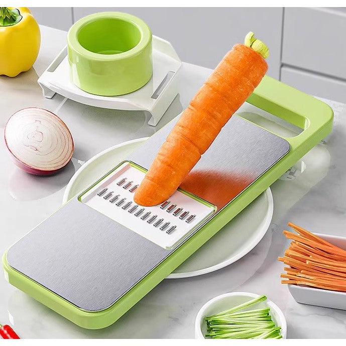 Set multifunctional din 7 piese , pentru tăierea si mărunțirea legumelor.