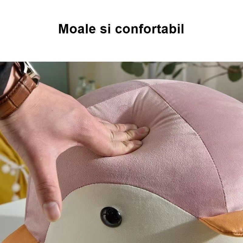 Taburet pentru copii in forma de pinguin, Roz