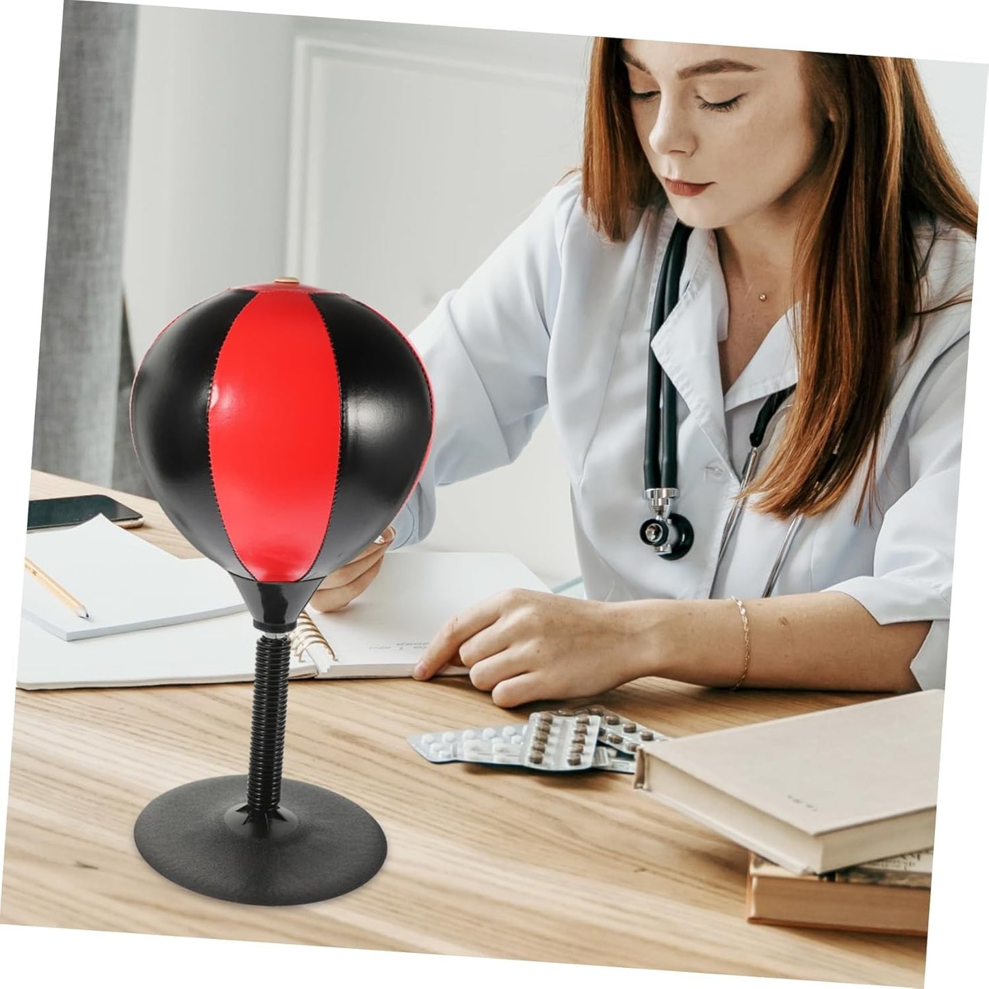 Jucărie interactivă Model Minge de Box cu suport de birou, MANUSI INCLUSE, +3 ANI