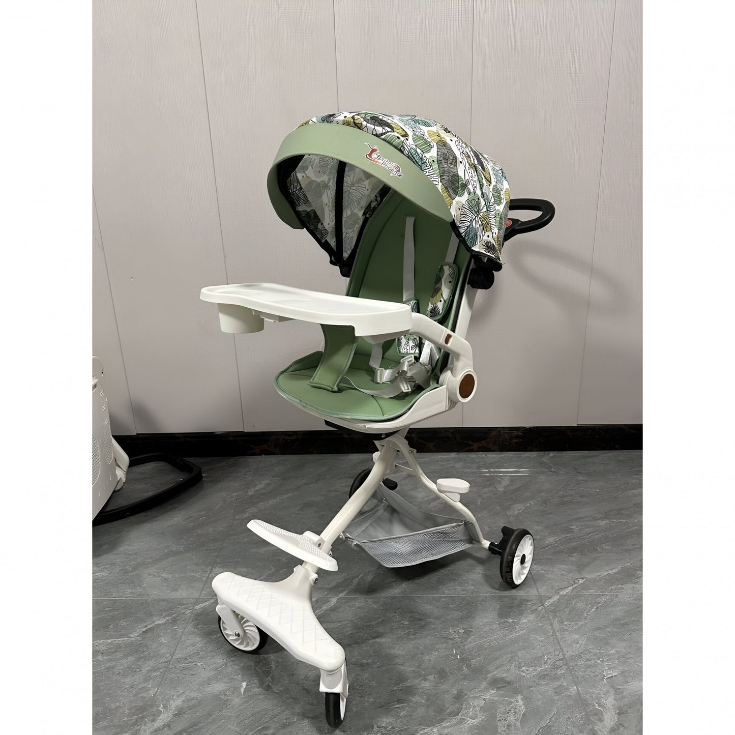 Cărucior sport 3in1, 6-36 luni , reversibil, pliabil, tăviță pentru masa, roti 360 si parasolar - Model Frunze - Verde