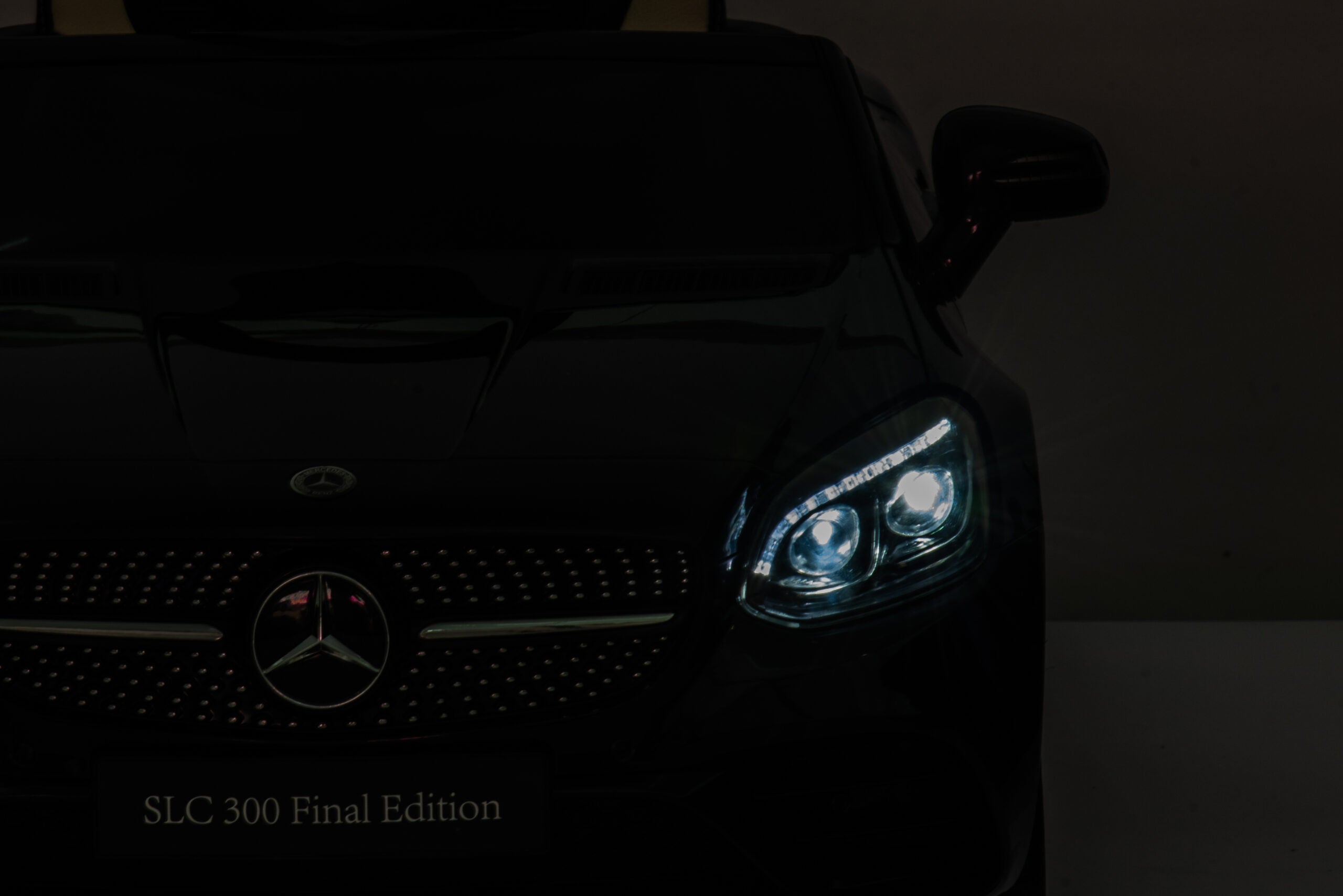 Masinuta Electrica, Mercedes-Benz SL Cabrio, Licenta Oficiala, Baterie Li-ION, 2-7 ani, Scaune din burete si îmbrăcate in piele