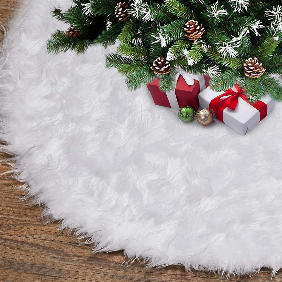 Covor pentru bradul de Craciun, diametru 120 cm, blana grosime 7 cm, alb