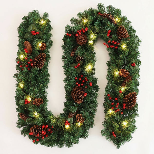 Ghirlanda de Crăciun cu conuri, merișoare si instalație LED, 270cm