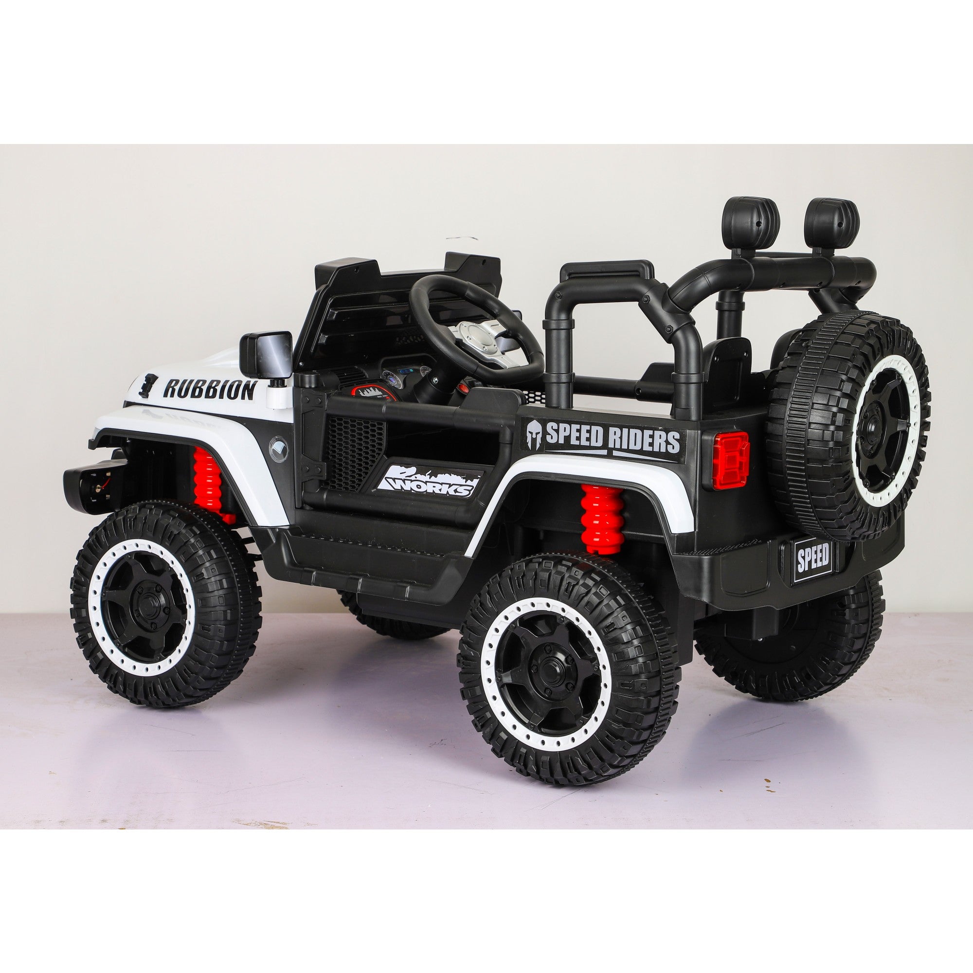 Mașină Electrică pentru Copii 3-9 ani, Off-Road, Conectare Bluetooth, telecomandă, Tracțiune Integrală, Lumina Intermitenta, Baterie 12V 7Ah, 120x63x68cm Alb