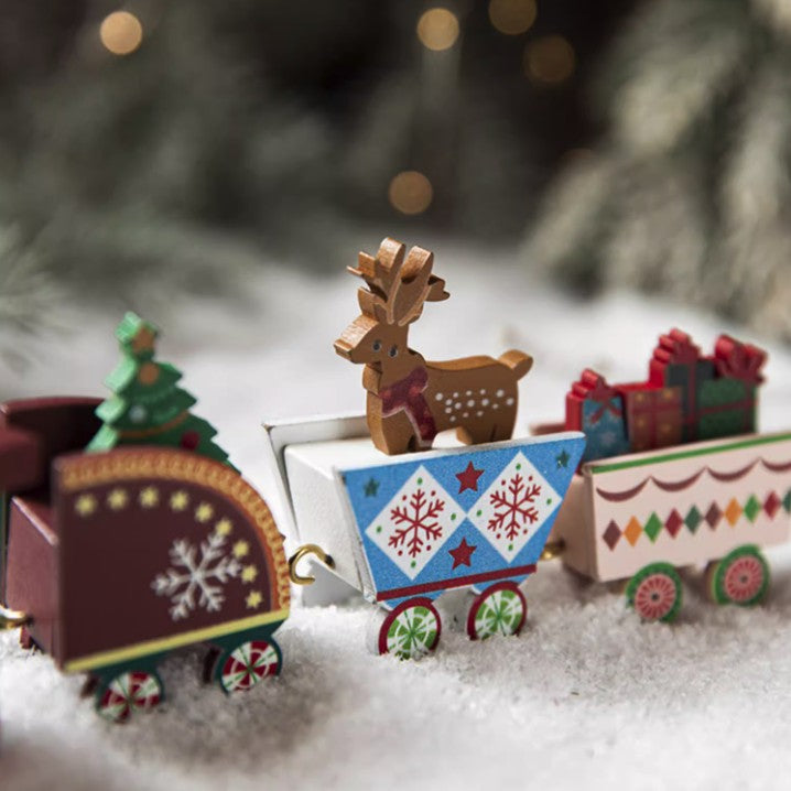 Ornament Decoratiune de Craciun Tren Pictat , 20cm