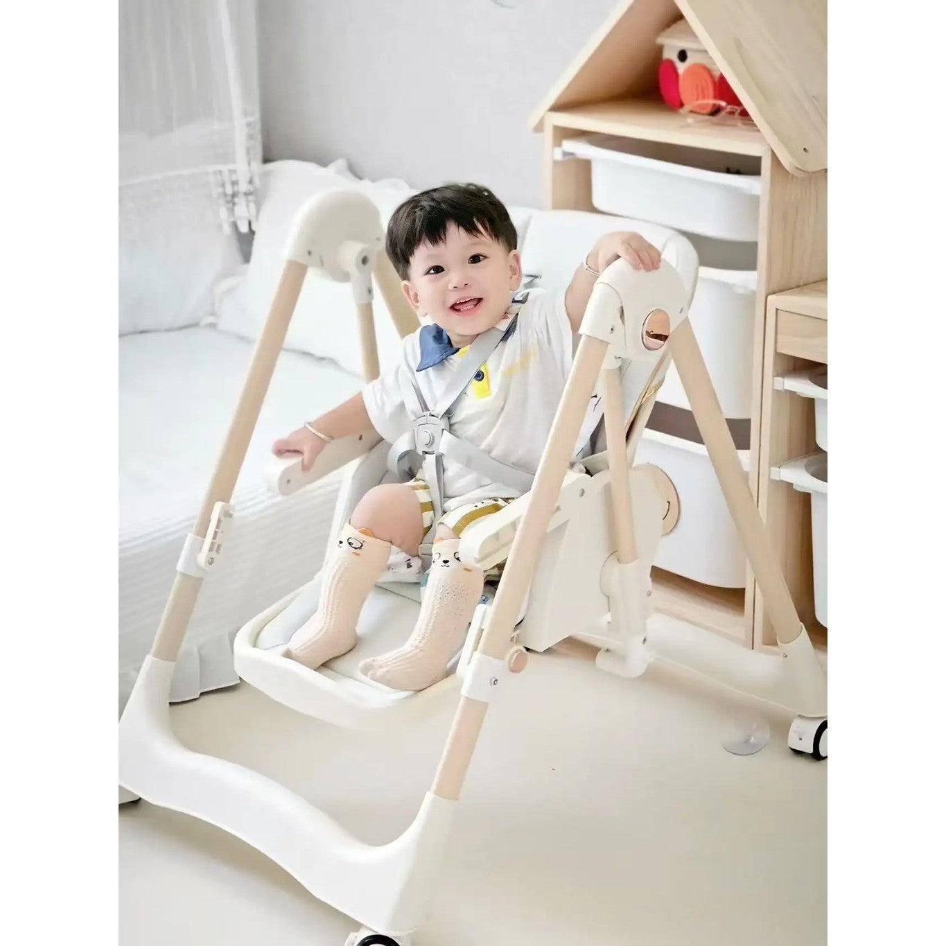 Scaun de Masă 2în1 cu Funcție de Legănare, pentru Copii 6 Luni – 4 Ani, Reglabil, Pliabil, cu Roti, Tăviță Dublă, Centură 5 Puncte, 96 x 56 x 76 cm