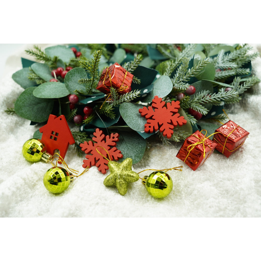 Set 24 ornamente de Brad tip Glob